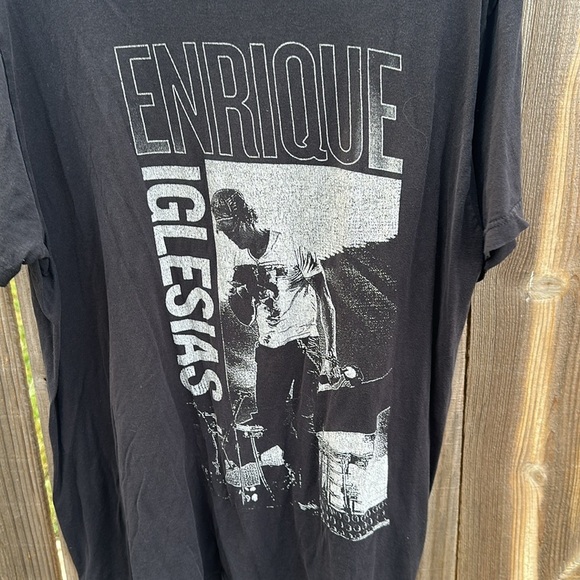 Vintage Tultex Enrique Iglesias Graphics T-shirt Mens Medium Black Cotton - Picture 2 of 11